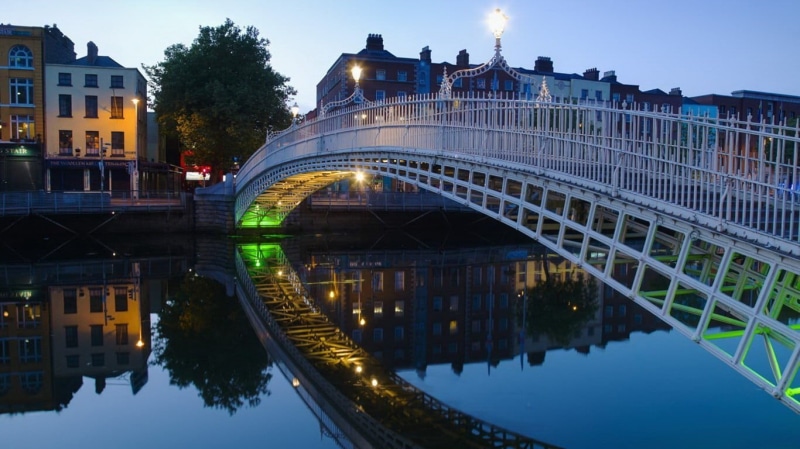 city, nature, white, tourism, architecture, connection, built structure, night, canal, bridge, no people, reflection, 720P, water, body, outdoors, arch bridge