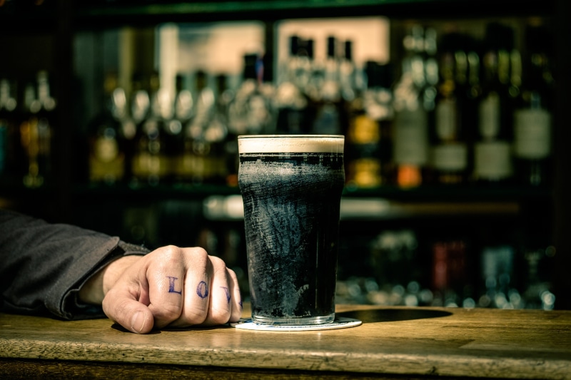 beer, human hand, drinking, refreshment, 4K, bar - drink establishment, household equipment, alcohol, bar counter, bar, one person, glass, focus on foreground