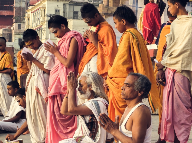 hindu, crowd, tourism, hinduism, group of people, lifestyles, the brahmanas, ganges, sadhu, males, teens, teenage boys, females, people, togetherness, st