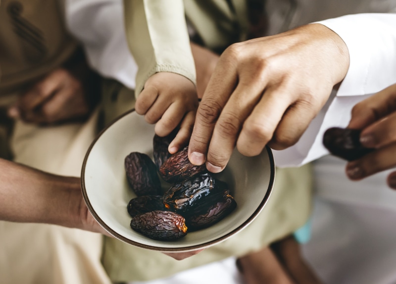 dry, close-up, hand, preparation, chef, friends, occupation, midsection, date, muslim, mediterranean, indoors, uniform, family, human hand, 4K, cultural
