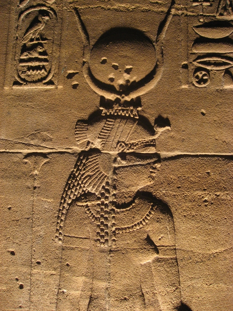 nile, ancient, blue sky, close-up, built structure, human skeleton, day, aswan, world heritage site, backgrounds, human representation, pharaoh, god, unesco