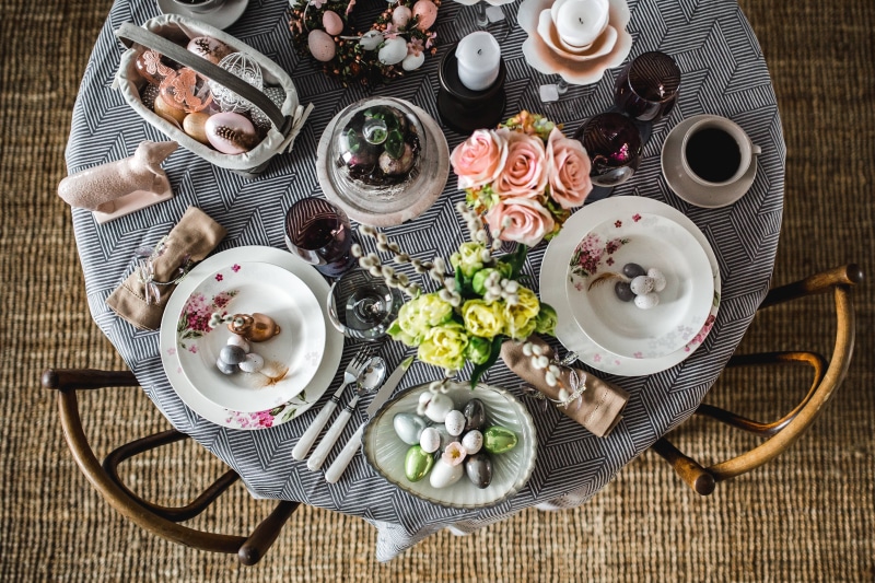 healthy eating, freshness, ready-to-eat, dinner, bowl, flower arrangement, spoon, refreshment, plate, kitchen utensil, wellbeing, grey, drink, glass, table