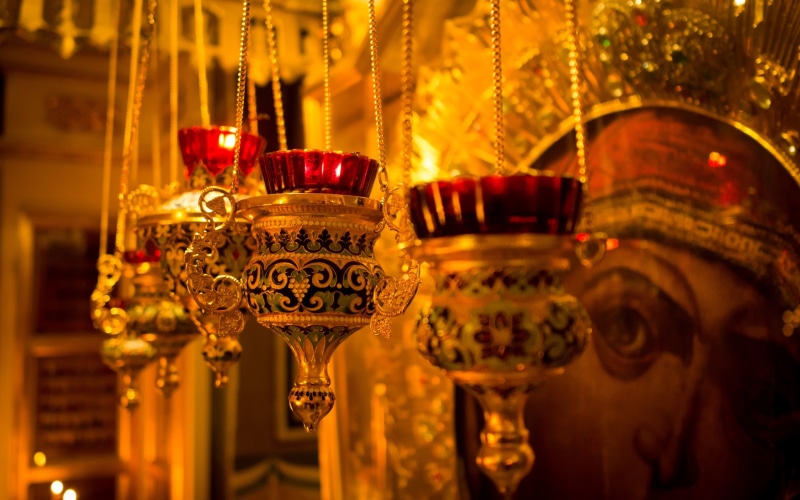 luxury, no people, wealth, selective focus, macro, lighting equipment, focus on foreground, art and craft, refreshment, Moscow, church, religion, alcohol