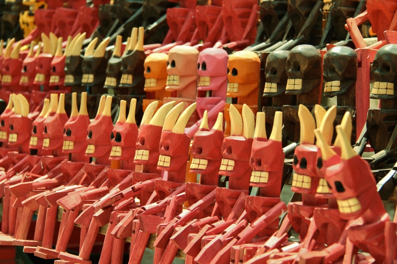 skulls, footwear, retail display, clothing, order, store, toy, in a row, grocery store, promontory, 5K, caravelas, arrangement, repetition, for sale, food and drink