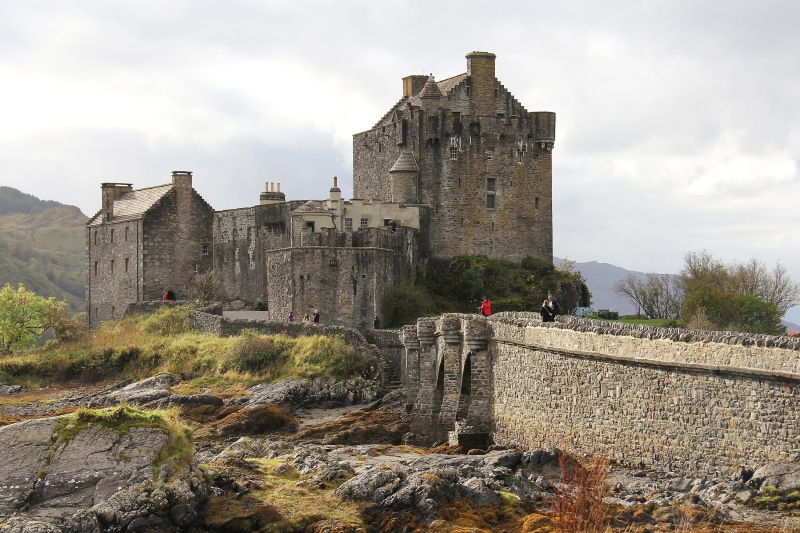 eilean donan castle, history, building exterior, countryside, old, tourism, 2K, scotland, sky, isle of skye, built structure, historical, highland, day