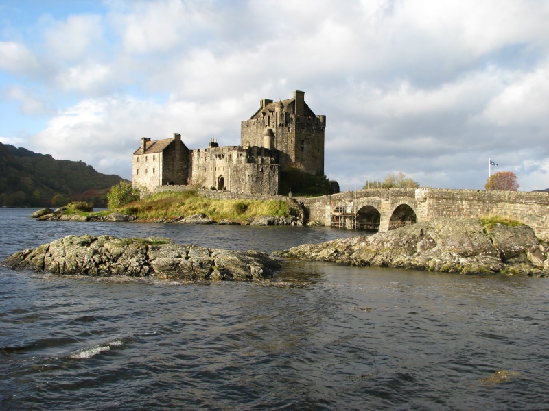 waterfront, tower, travel, tourism, famous Place, donan, day, outdoors, building exterior, sky, 2K, europe, architecture, eilean, nature, cloud - sky