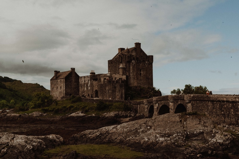 day, low angle view, united kingdom, building, old ruin, eilean donan, cloud - sky, built structure, history, outdoors, old, ancient, 8K, ruined, travel destinations