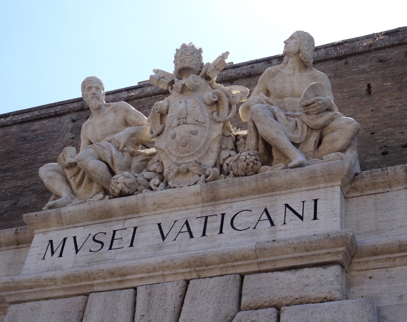 history, western script, 4K, outdoors, rome, travel destinations, memorial, representation, carving - craft product, raphaël, vaticani, architecture, creativity