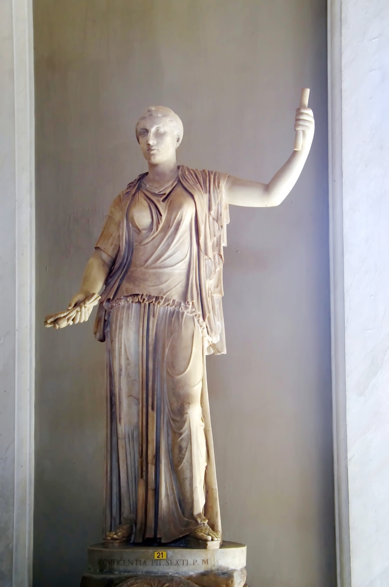 human body part, the past, Vatican, 4K, antique, female likeness, angel, Museum, building, wall - building feature, history, standing, Statue, architectural column