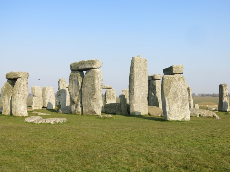 britain, solid, travel destinations, sky, stonehenge, tourism, day, outdoors, field, 4K, nature, ancient civilization, travel, built structure, ancient history