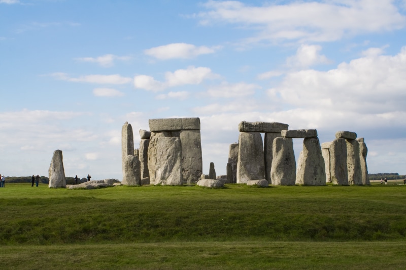 cloud - sky, britain, no people, site, unesco, history, sky, landmark, landscape, ruined, archaeology, place, salisbury, stonehenge, monolith, ruins, tourist