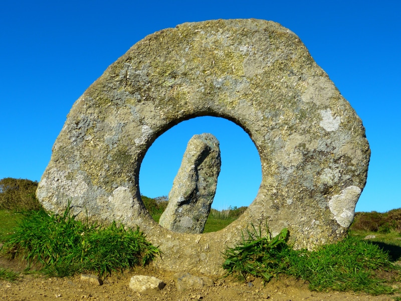 ruined, men-an-tol, blue, brick, arch, no people, stone Material, old, megalithformation, history, south gland, the Past, devils eye, gray, stone, sunlight