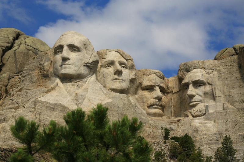 history, ancient, the past, presidents, craft, sky, male likeness, monument, low angle view, landmark, architecture, background, statue, stone, scenic