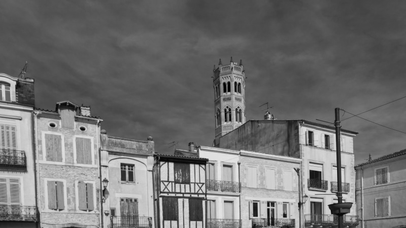 neighborhood, urban, france, nature, villeneuve-sur-lot, religion, tower, 44 place lafayette, spire, built structure, vehicle, outdoors, transportation