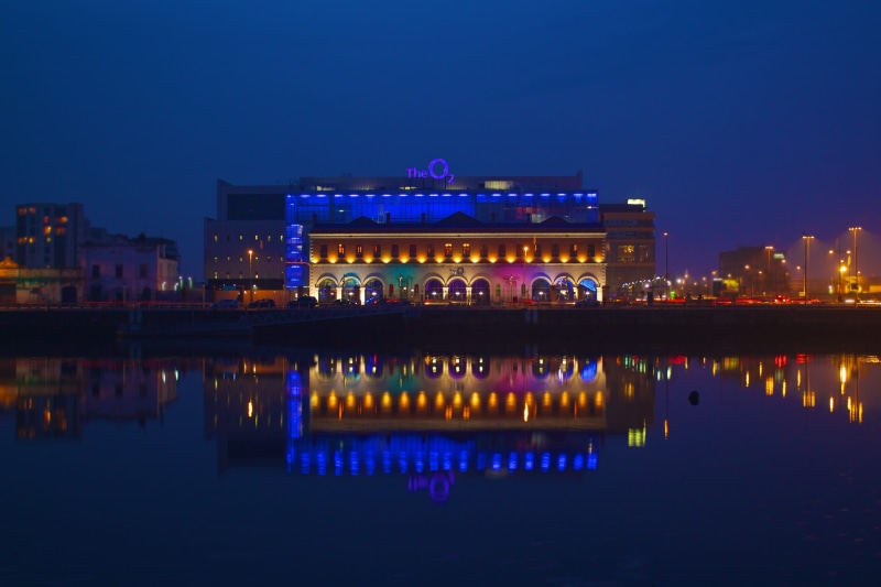 O2, lighted, 2K, near, cityscape, city, urban Scene, outdoors, reflexion, travel destinations, Building, Water, illuminated, lake, lights, standing water