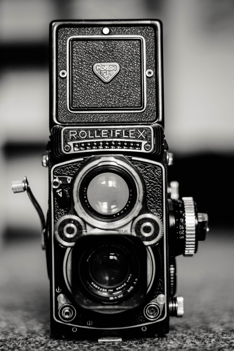 zoom, photo camera, no people, classic, obsolete, focus on foreground, photography themes, lens, camera, retro look, 4K, rangefinder, negative movie, digital camera