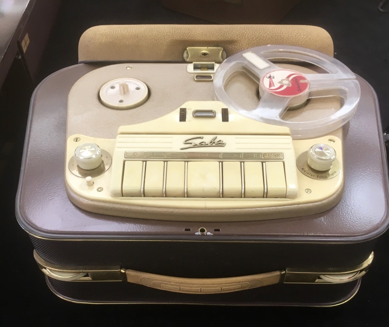 still life, motor vehicle, Tape Recorder, close-up, equipment, high angle view, Nostalgia, indoors, old-fashioned, transportation, 2K, number, day, land vehicle