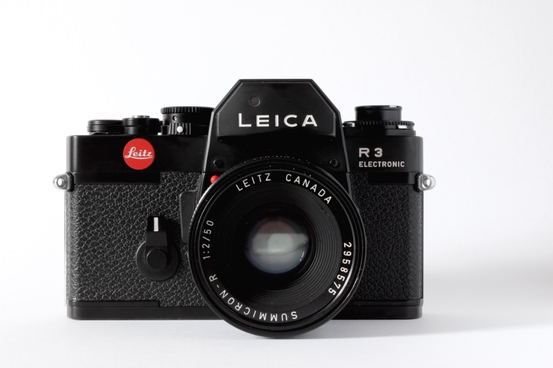 photograph, camera, cut out, retro, photography, photography themes, single object, lens - eye, black color, digital camera, retro styled, modern, analog camera