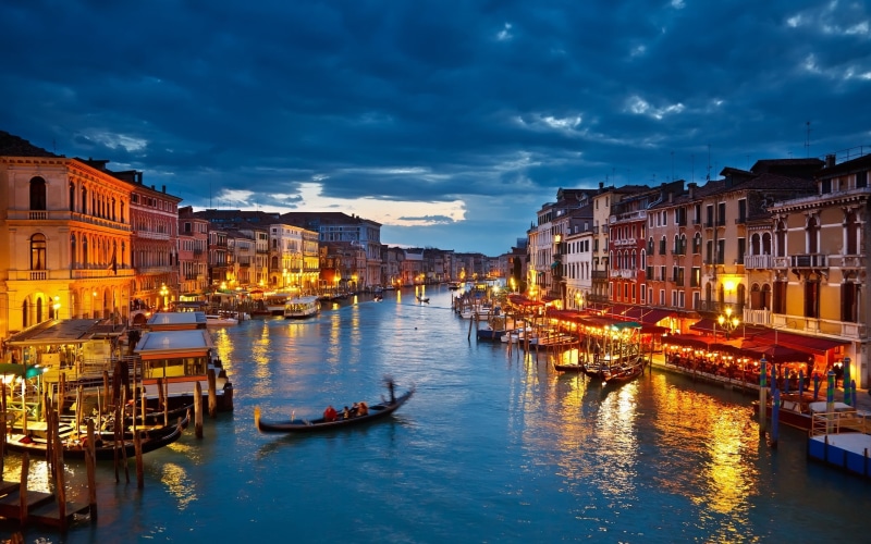 cloud - sky, europe, outdoors, travel, illuminated, gondola, house, cultures, journey, 2K, romance, river, residential district, harbor, history, venice