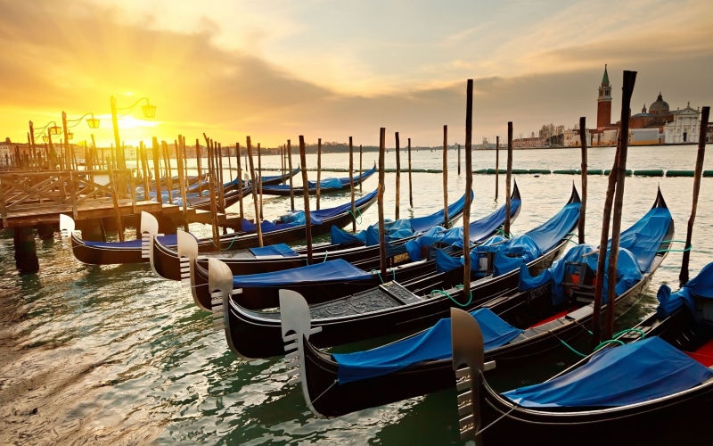 Italy, Venice, 2K, boat, sunlight, cityscape, gondolas, sunset