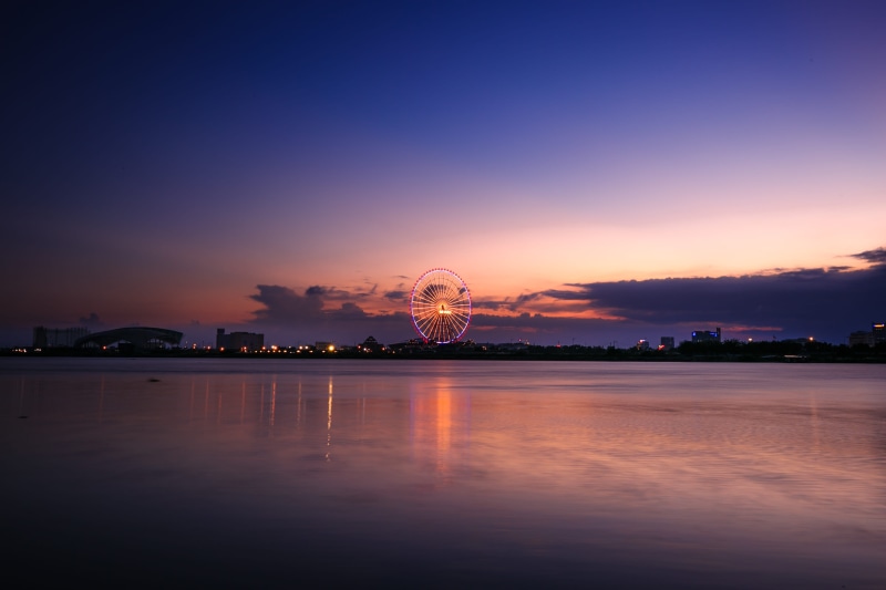 wheel, evening, reflection, built structure, scenics - nature, cloudscape, city, outdoors, architecture, sunset, no people, summer, waterfront, dawn, dusk