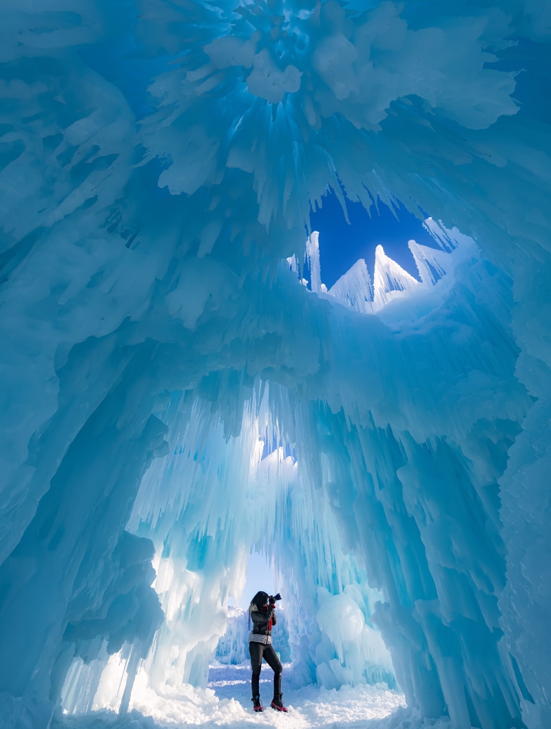 cold temperature, cave, outdoors, inside, leisure activity, castle, day, beauty in nature, extreme weather, nature, taking, woman, 5K, blue, white color