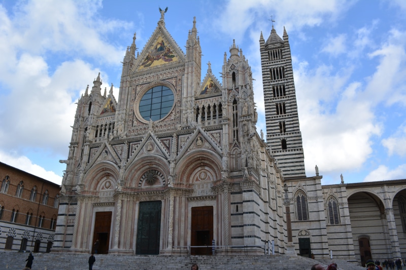 built structure, building, siena, travel destinations, sky, outdoors, the past, nature, 5K, history, ornate, day, place of worship, architecture, spire