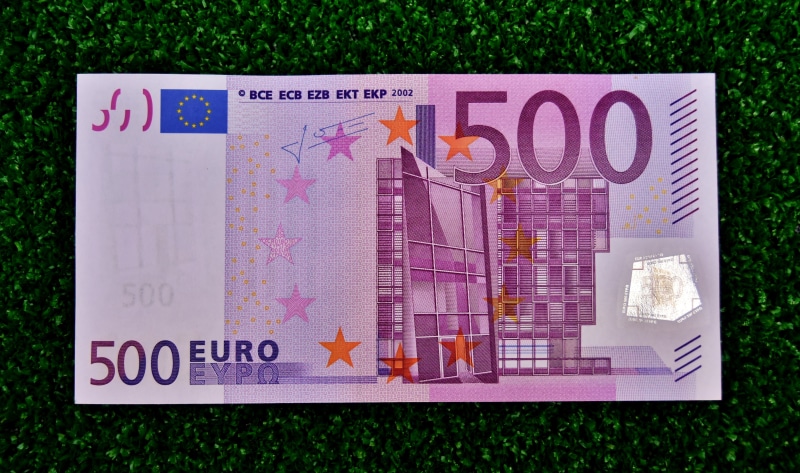 green, economy, making money, studio shot, euro notes, save, euro bills, close-up, grass, value, directly above, cash and cash equivalents, save money