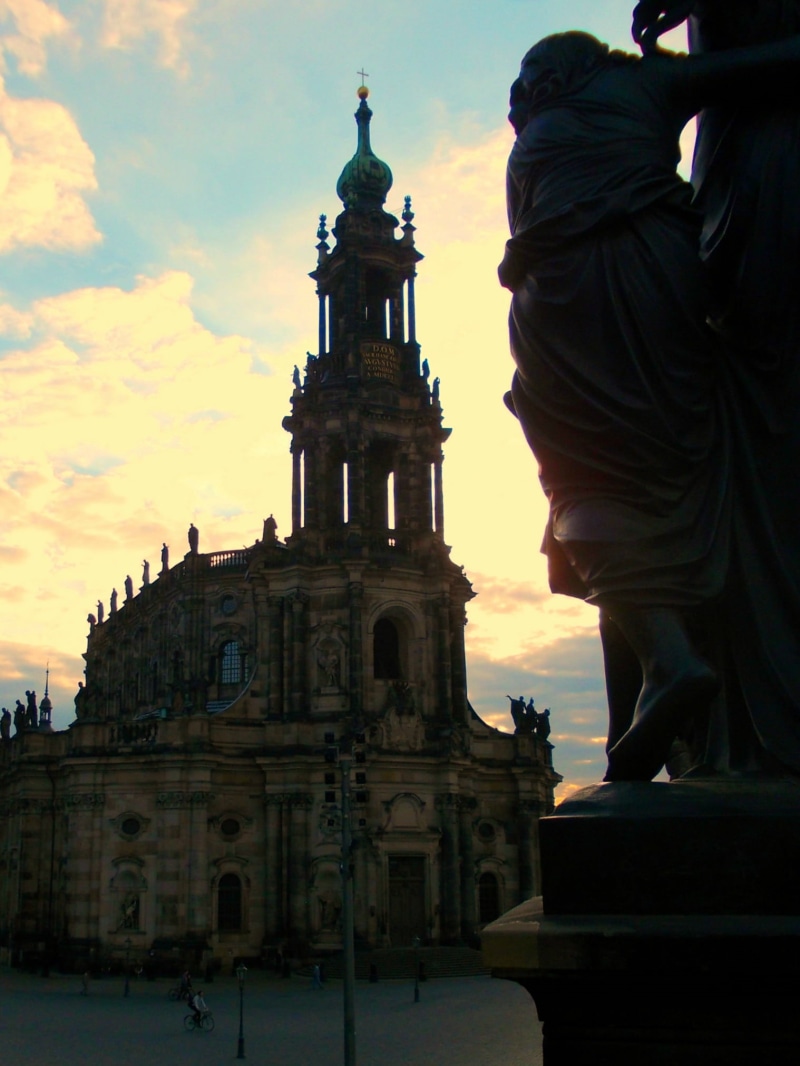 Germany, 1080P, building, outdoors, built structure, sky, Dresden, cloud - sky, travel destinations, history, church, male likeness, the past, low angle view