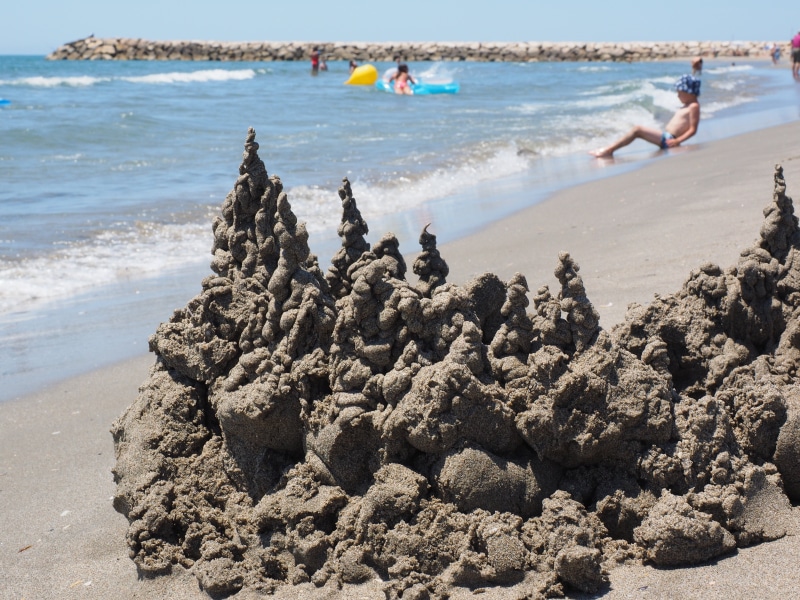 vacations, summer, build, incidental people, coastline, holiday, sand artwork, solid, land, recovery, drip castle, wave, swim, lifestyles, droplets burg