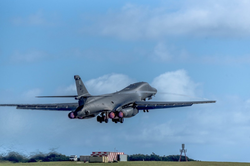 nature, transportation, flying, US Air Force, airport, outdoors, arrival, low angle view, 1080P, motion, Rockwell B-1 Lancer, airplane, mid-air, V, blue