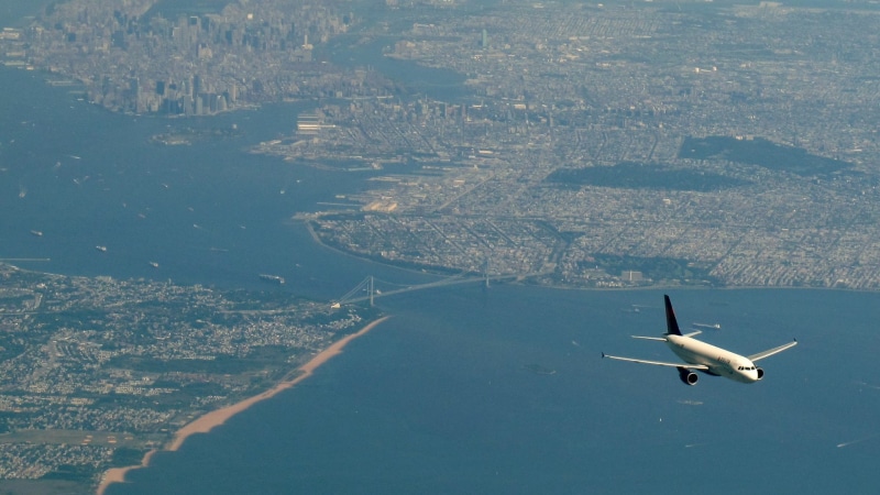 nature, airport, aerial view, high angle view, aircraft, travel, outdoors, airplane, mid-air, 1080P, flying, land, cityscape, mode of transportation, commercial airplane