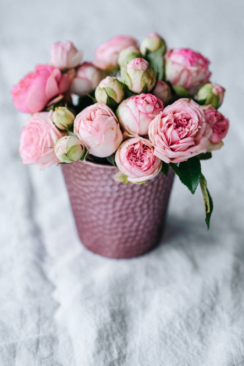 high angle view, freshness, decoration, flowers, plant, Pink, rose, romance, bouquet, beauty in nature, flower head, indoors, inflorescence, flower arrangement