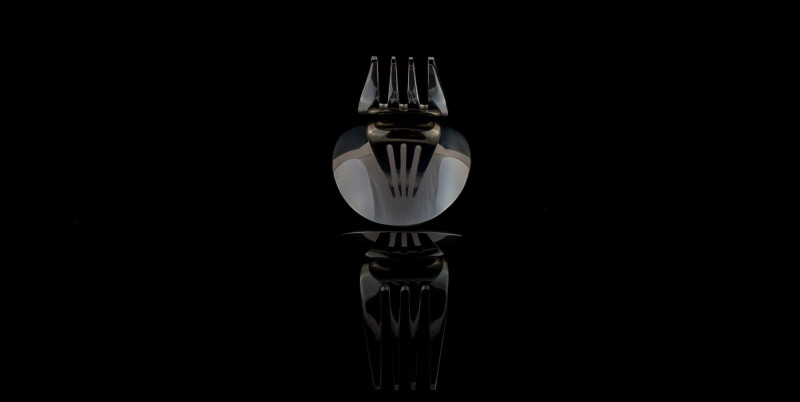 silver, spoon, table cutlery, round, luxury, fork, filament, studio shot, clock face, time, transparent, no people, close-up, bottle, drinking glass, eat
