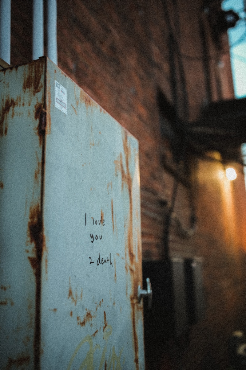 city, breakup, old, alley, old-fashioned, brick, death, night, dream, factory, blur, abandoned, rusty, note, wall - Building Feature, rust, no People, text
