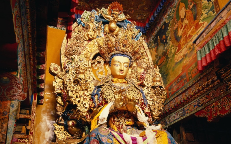 religion, place of worship, architecture, art and craft, attire, human Face, travel, ceiling, statue, no people, human representation, built structure