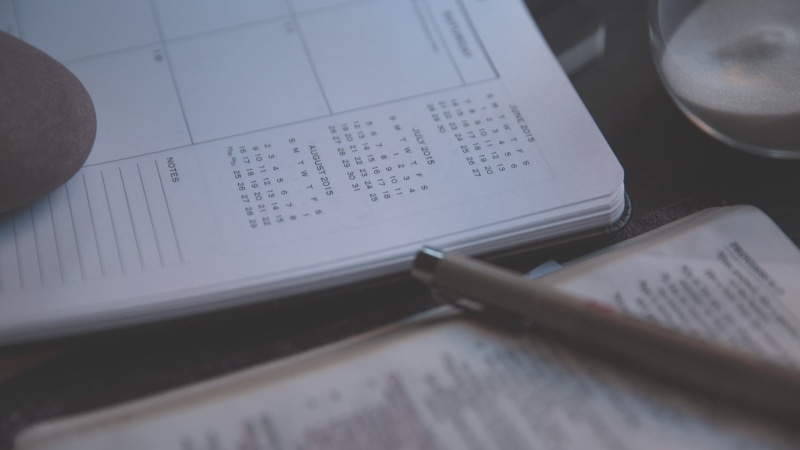 jesus, hand, finance, document, brown, technology, desk, diary, book, close-up, still life, table, memo, paper, selective focus, page, pages, 1080P, notepads
