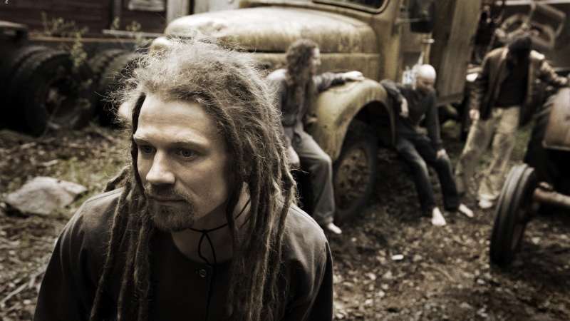 mid adult men, pain, look, pain of salvation, real people, day, headshot, 1080P, facial hair, face, focus on foreground, car, dreadlocks, contemplation