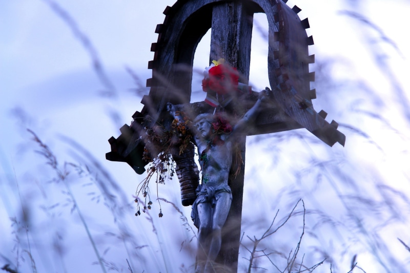 sunset, day, light, tree, pray, no people, jesus, focus on foreground, outside, 2K, motion, spirituality, field, catholic, belief, christ, religion, snow