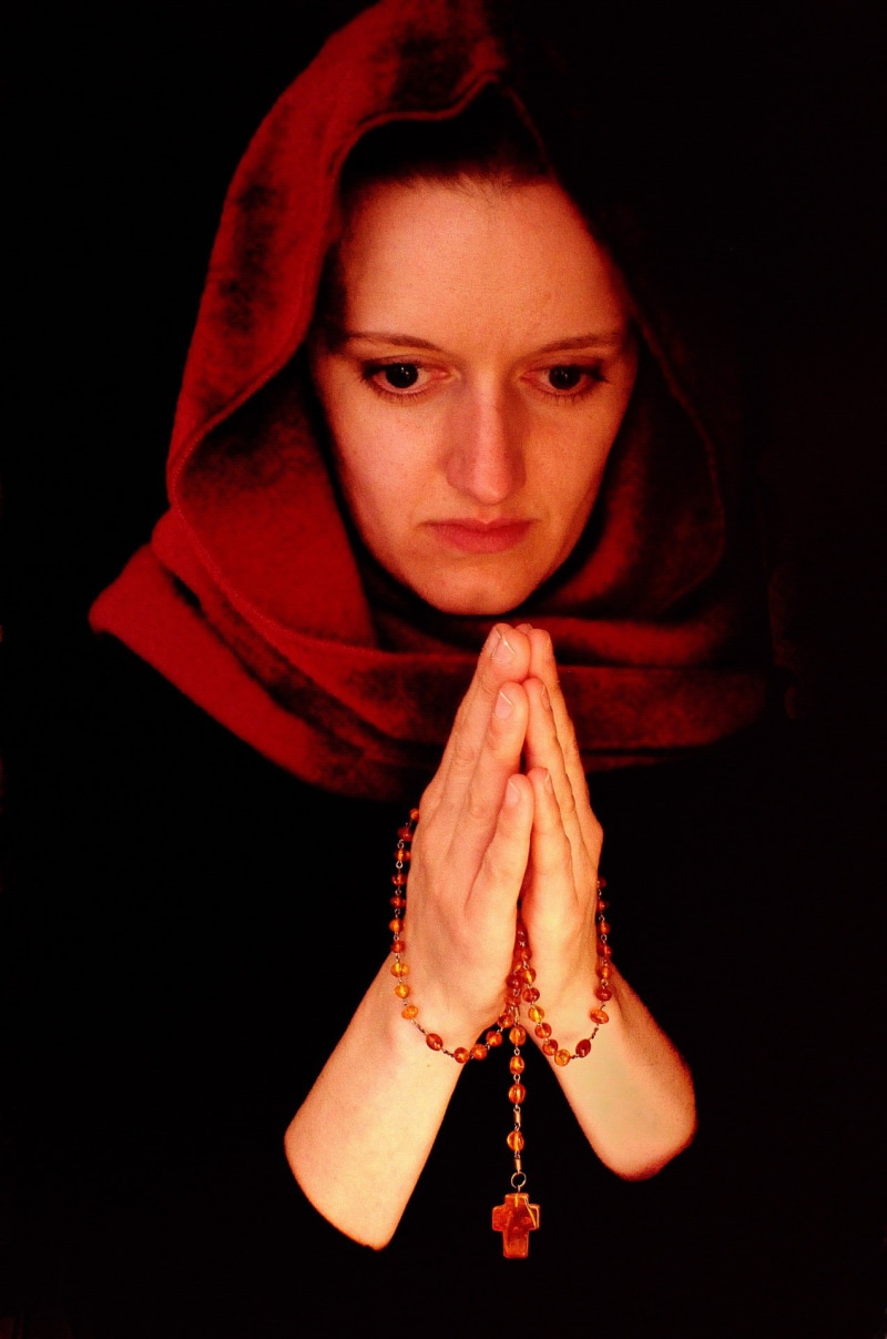 adult, religion, young adult, christianity, islam, dark, praying, cross, contemplation, hopes, religious Veil, hood - clothing, holding, women, lifestyles