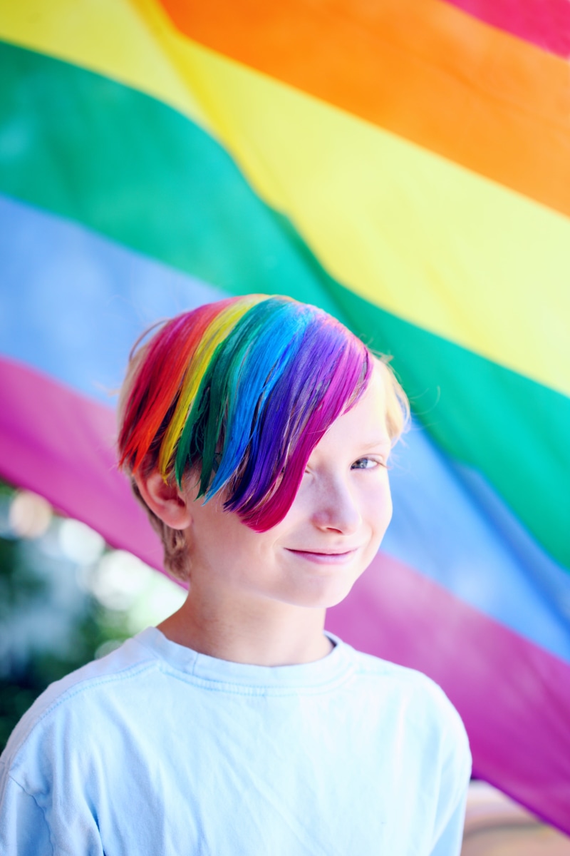 infront, fun, leisure, enjoyment, summer, white, girl, childhood, multi colored, joy, shirt, rainbow colors, short hair, multicolor, iridescent, real people
