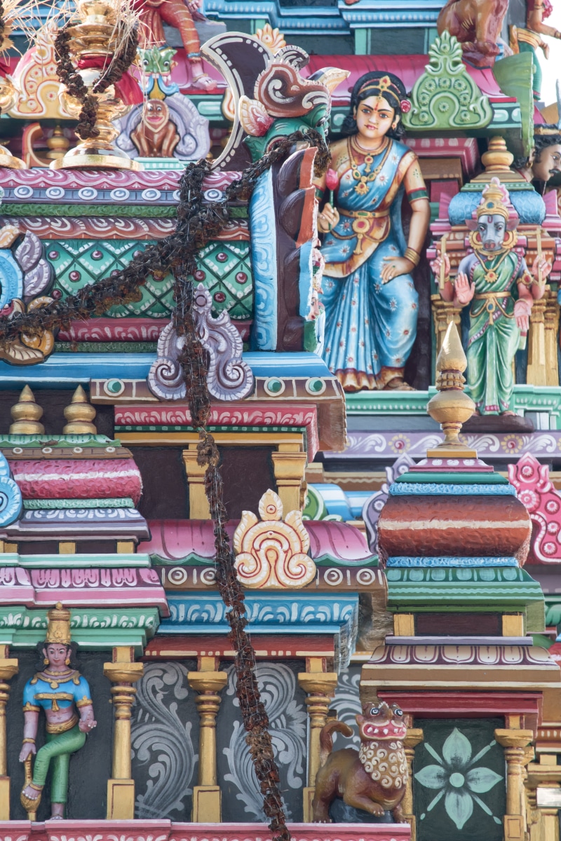 colour, day, human representation, harmony, holy, elcarito, building, craft, art and craft, male likeness, colourful, goddess, female likeness, built structure