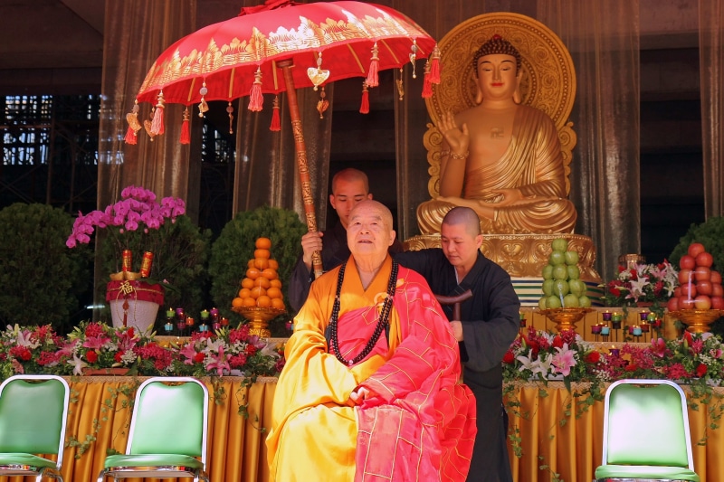 looking at camera, built structure, 4K, Buddhism, Eminent, adult, religion, belief, smiling, Monk, master hsing yun, outdoors, spirituality, plant, flowering plant