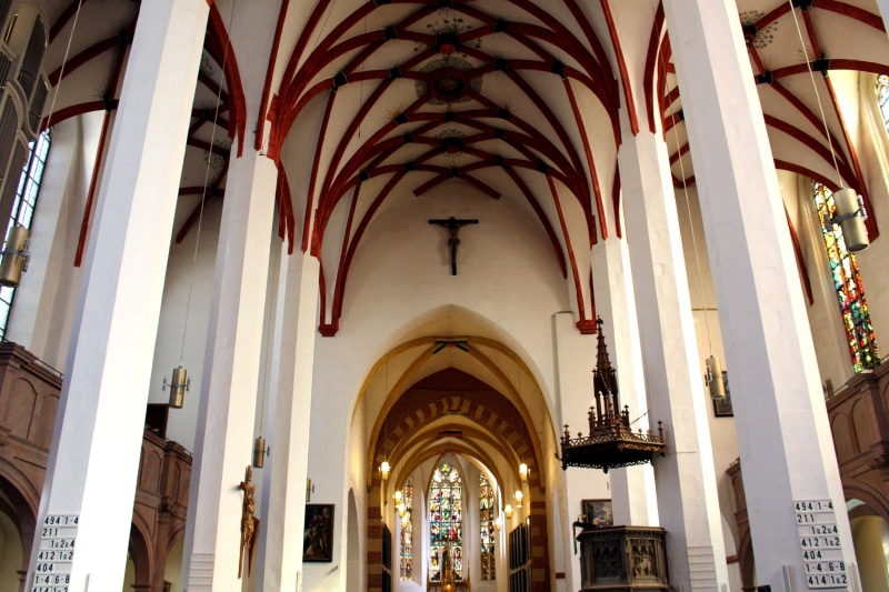 religion, window, famous Place, cathedral, ceiling, old, architecture and art, architectural column, place of worship, arcade, altar, lighting equipment