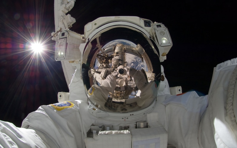 Earth, selfies, spacesuit, technology, NASA, 2K, space, reflection, self shot, camera, flashlight, self portraits, space station, astronaut, universe