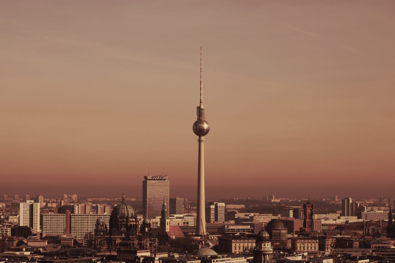 skyline, viewpoint, cityscape, high, building exterior, sphere, elevator, global communications, potsdam place, office building exterior, city, atmospheric