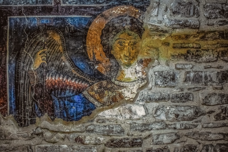 architecture, 5K, indoors, art and craft, creativity, weathered, craft, wall - building feature, christianity, ancient civilization, statue, iconography
