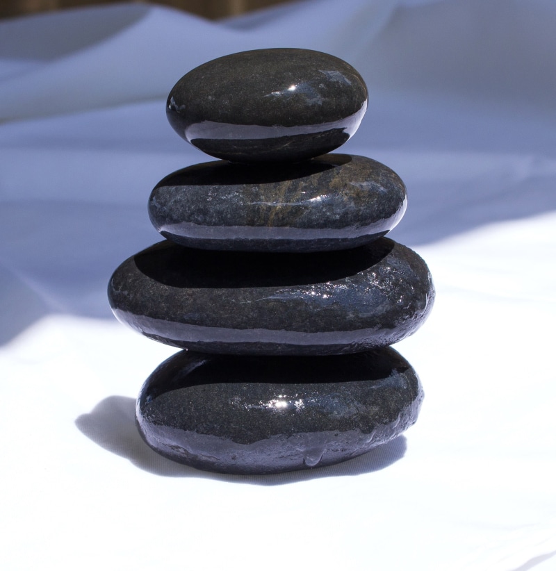 1080P, healthy lifestyle, shape, no people, still life, black, solid, rock - Object, stability, rock, stone, feng shui, zen-like, balance, close-up, pebble