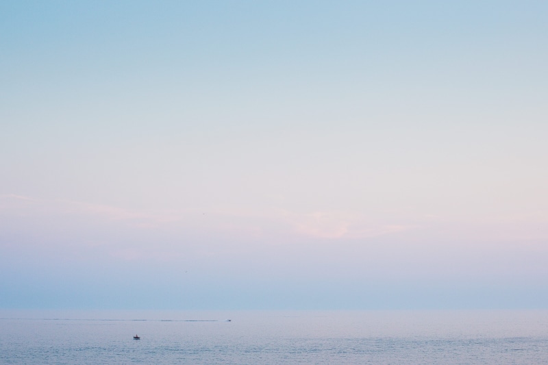 horizon over water, sky, urban skyline, weather, nautical vessel, nature, summer, beauty in nature, copy space, abstract, boats, backgrounds, scenics, sunset
