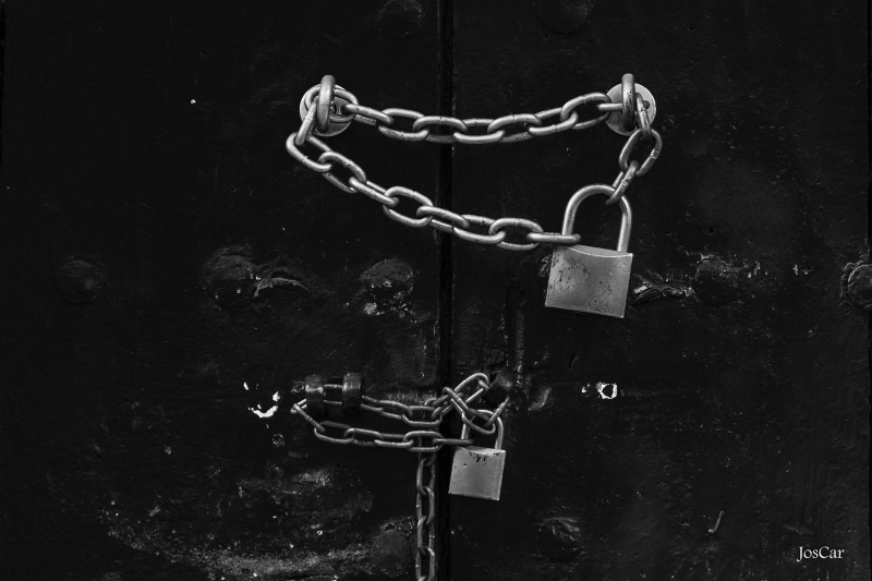 closed, connection, protection, chain, padlock, day, love, José Carlos Cabello, hanging, metal, entrance, lock, dark, 1080P, emotion, old, positive emotion